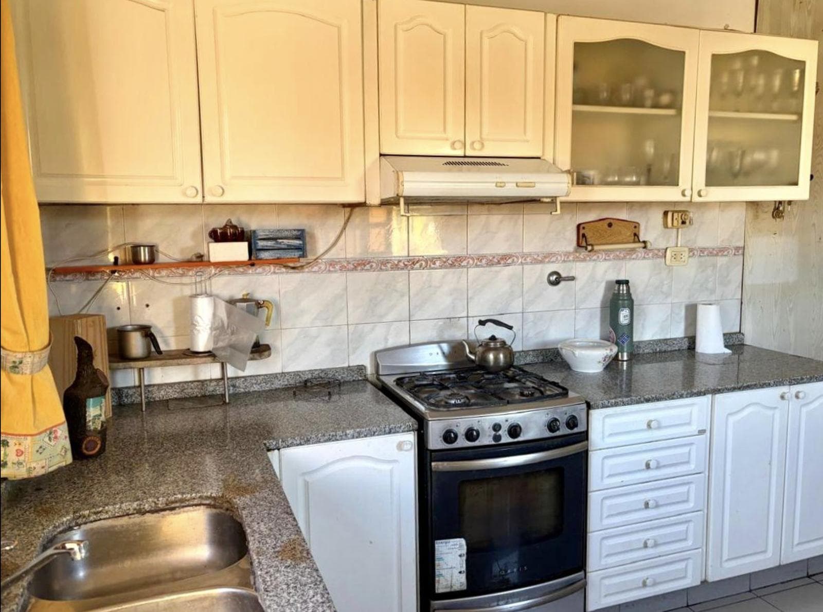 House for Sale - 3 Stories - Martinez - San Isidro