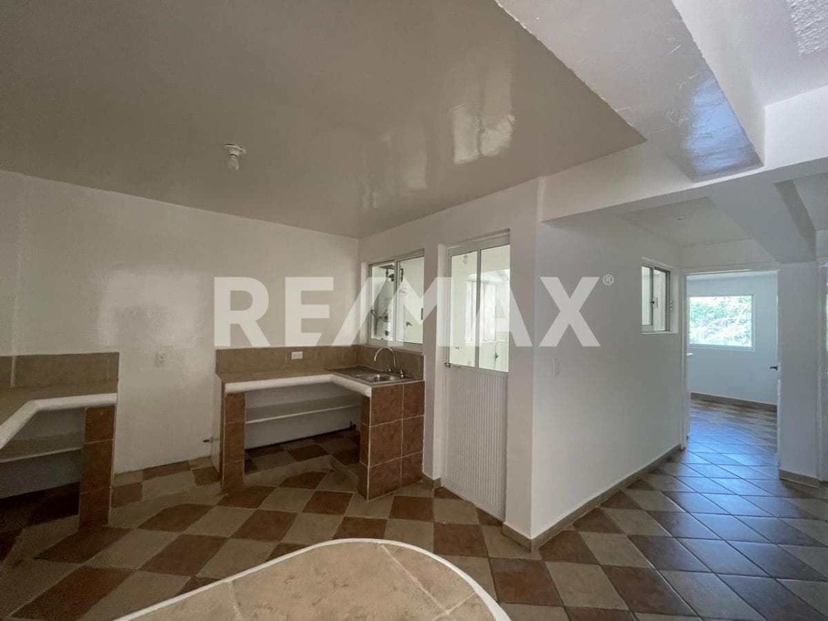 Apartment for Rent in Morelos, 3 Minutes from the Walmart on Avila Camacho, Cuernavaca