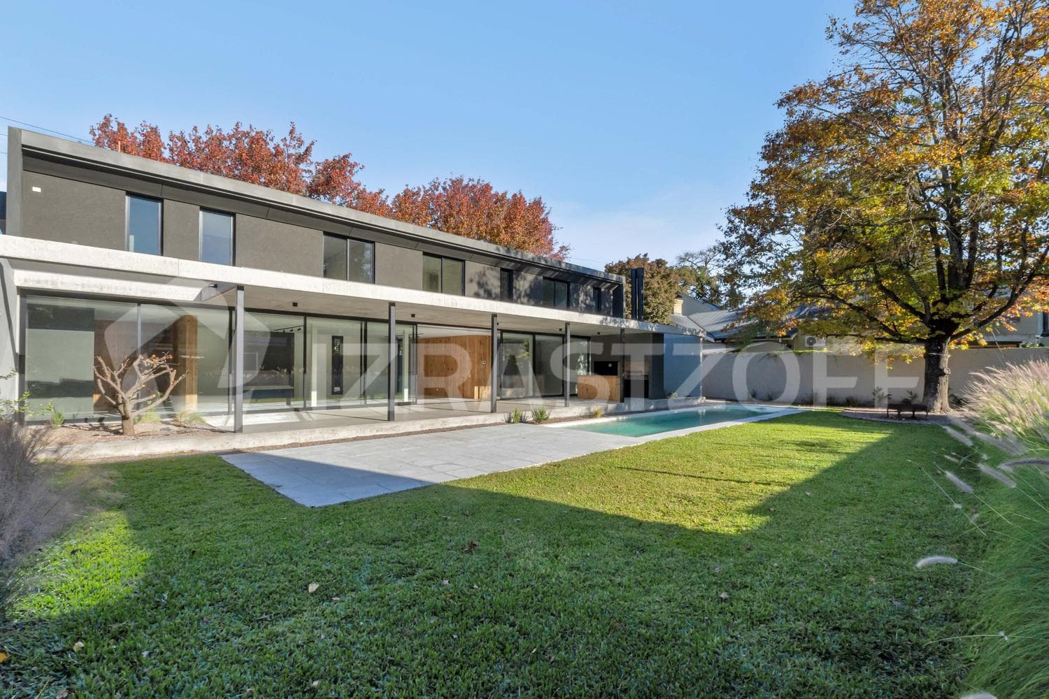 Brand-new house for sale in Las Lomas de San Isidro—modern, with a large yard and a studio.