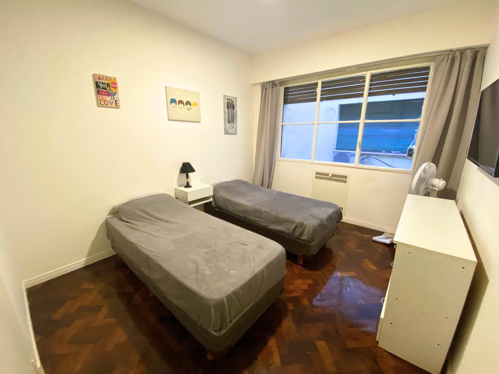 2-bedroom apartment for sale in Balvaneda, one block from Callao Avenue and Subway Line B