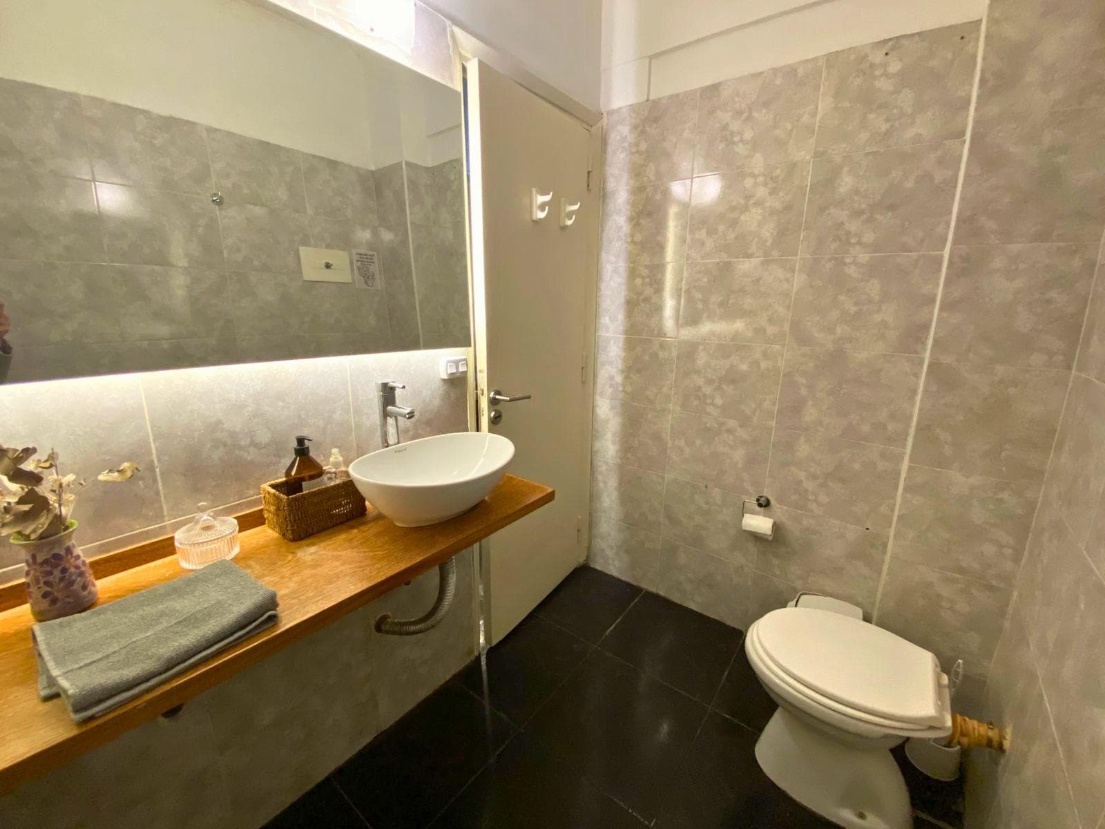 2-bedroom apartment for sale in Balvaneda, one block from Callao Avenue and Subway Line B