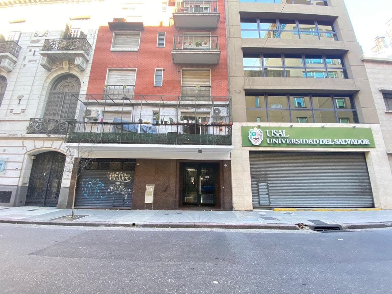 2-bedroom apartment for sale in Balvaneda, one block from Callao Avenue and Subway Line B