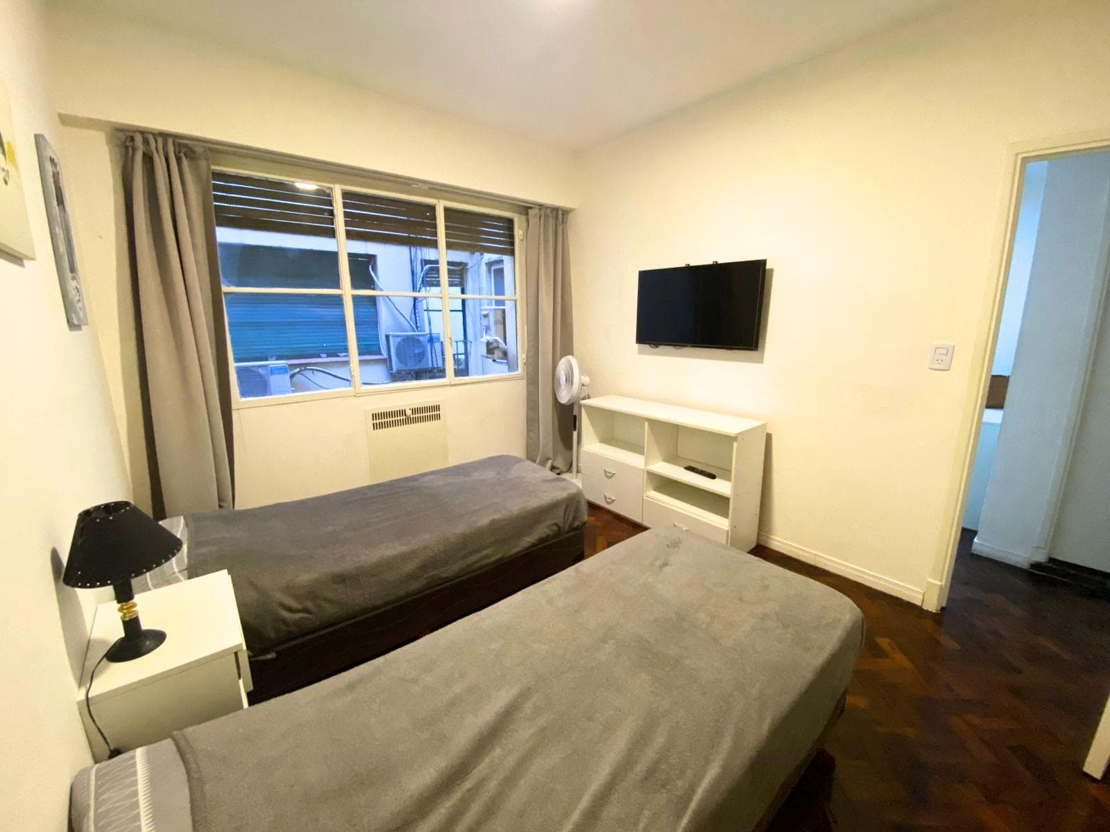 2-bedroom apartment for sale in Balvaneda, one block from Callao Avenue and Subway Line B