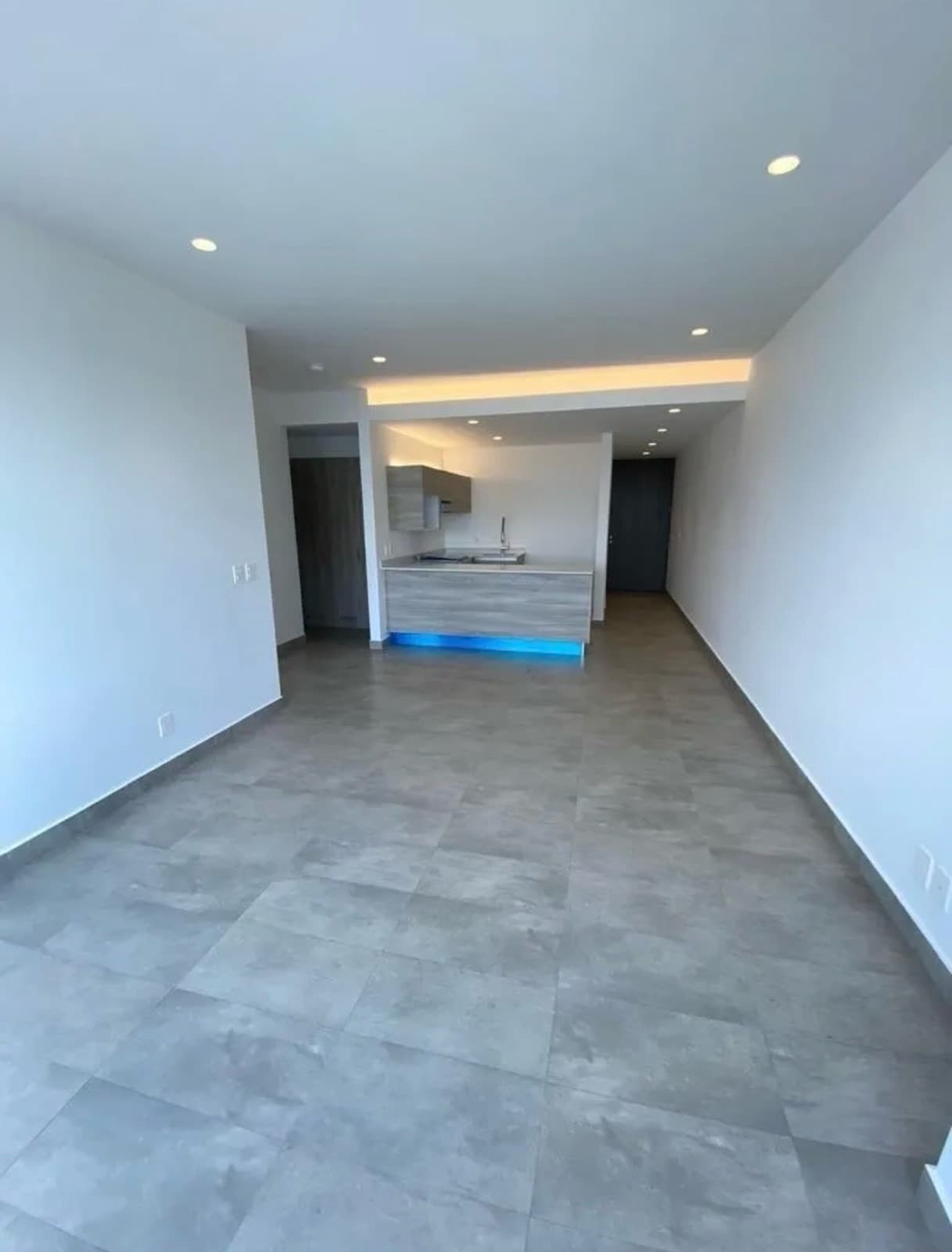 Apartment for sale in Polanco, Neuchatel: 1 bedroom, amenities, security