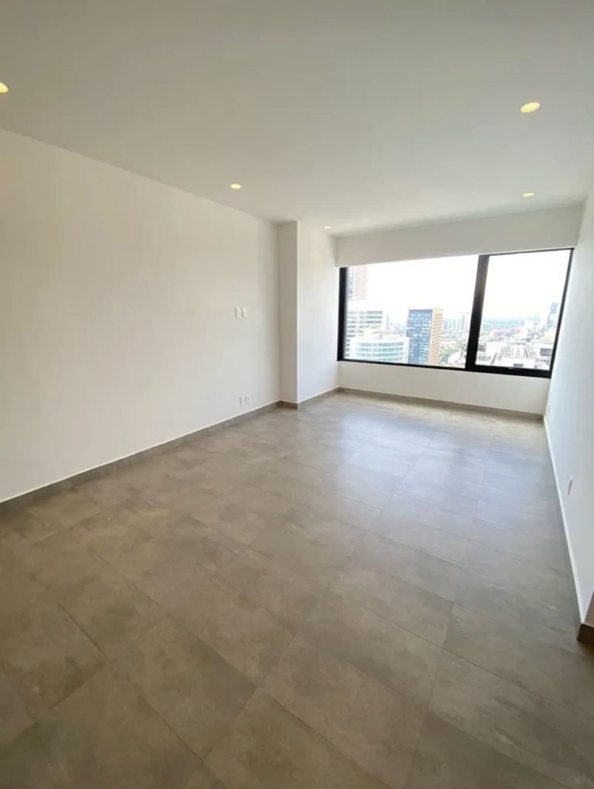 Apartment for sale in Polanco, Neuchatel: 1 bedroom, amenities, security