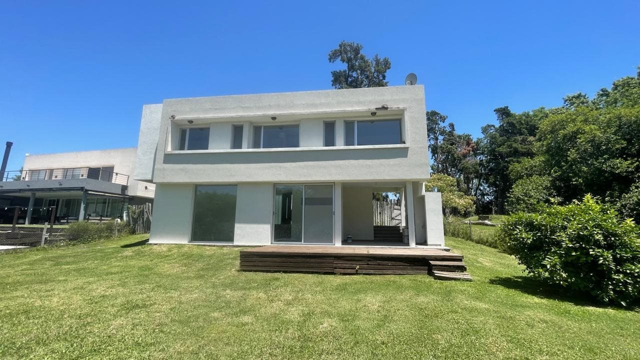 House for Sale in San Matías