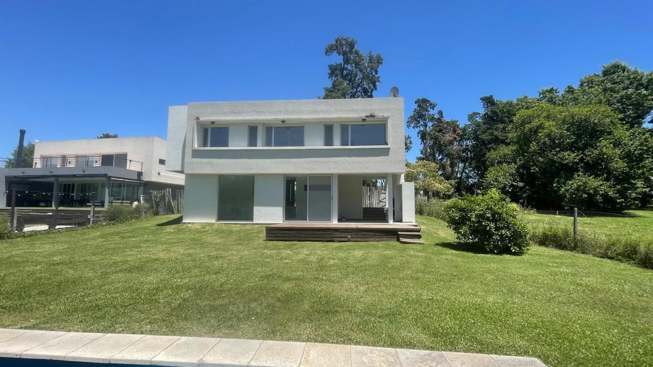 House for Sale in San Matías
