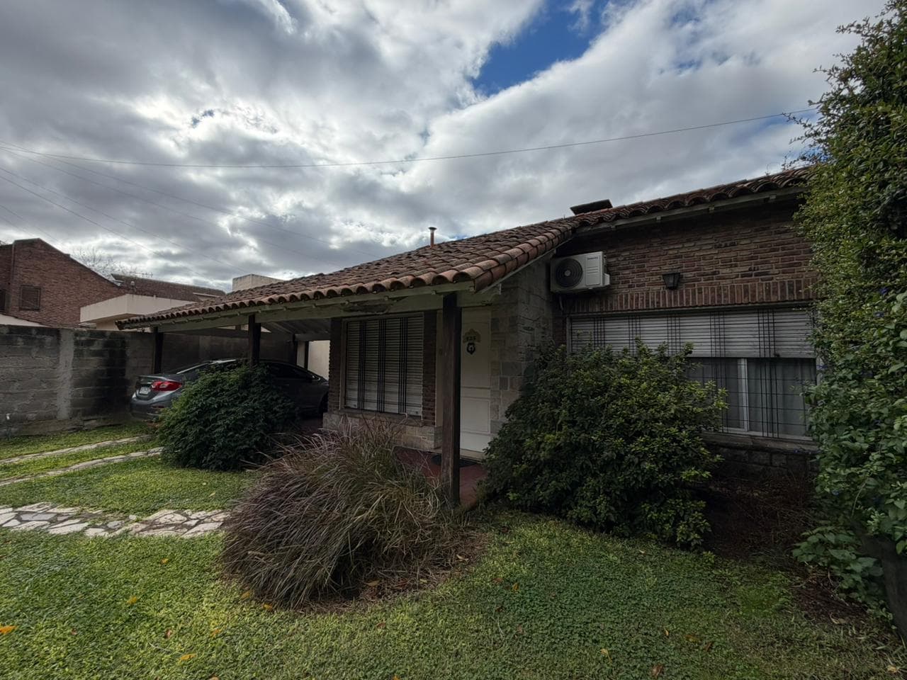 House for Sale with Garden in a Central Area of Adrogue