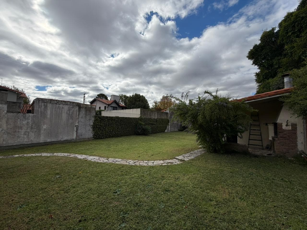 House for Sale with Garden in a Central Area of Adrogue