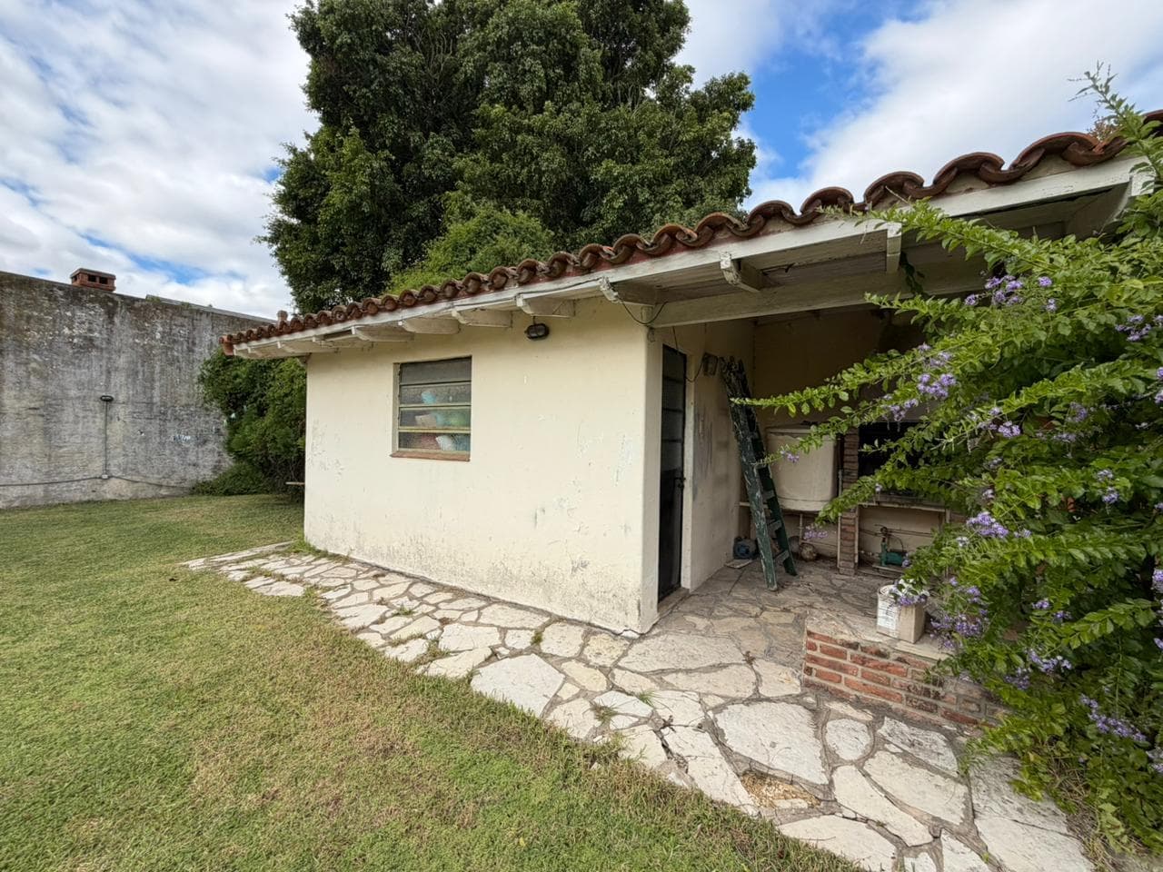 House for Sale with Garden in a Central Area of Adrogue
