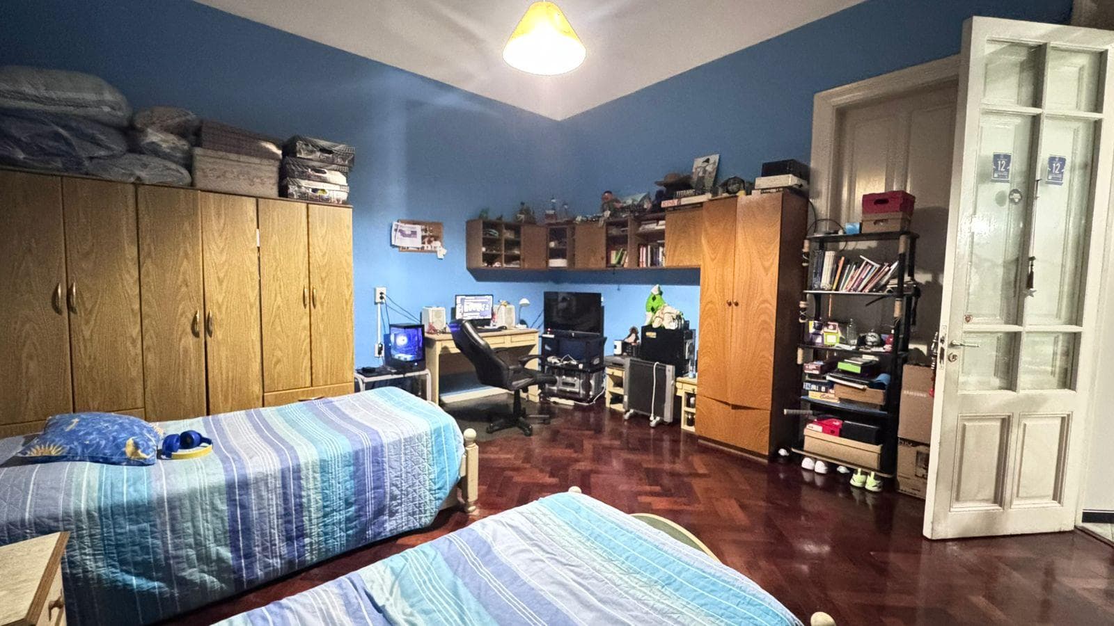 4-Room Apartment with Patio and Grill in Almagro