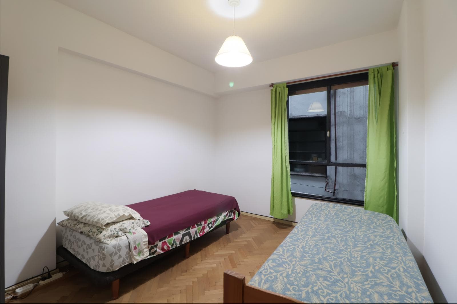 2-room apartment—separate kitchen—full bathroom—ideal investment—Devoto—for sale