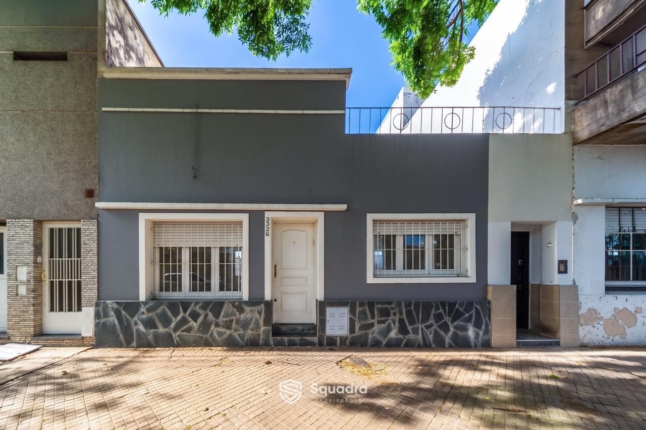 FOR SALE - 2-bedroom house with a patio and terrace - Bella Vista, Rosario - QUALIFIES FOR A LOAN.