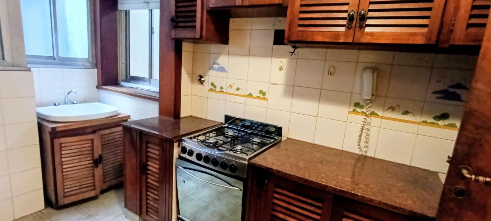 4-room apartment plus maid's quarters for sale in Recoleta—very bright!!!