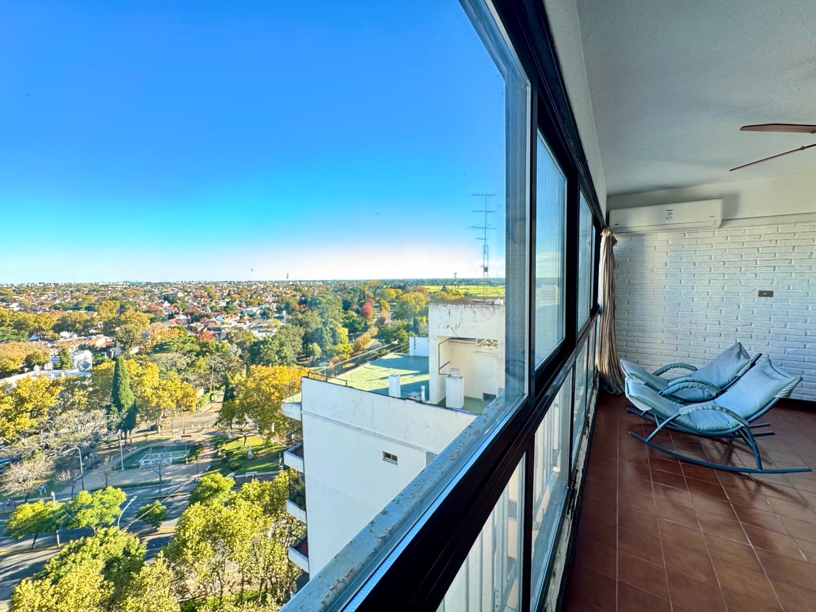 Beautiful apartment in Acassuso with incredible views of the racetrack