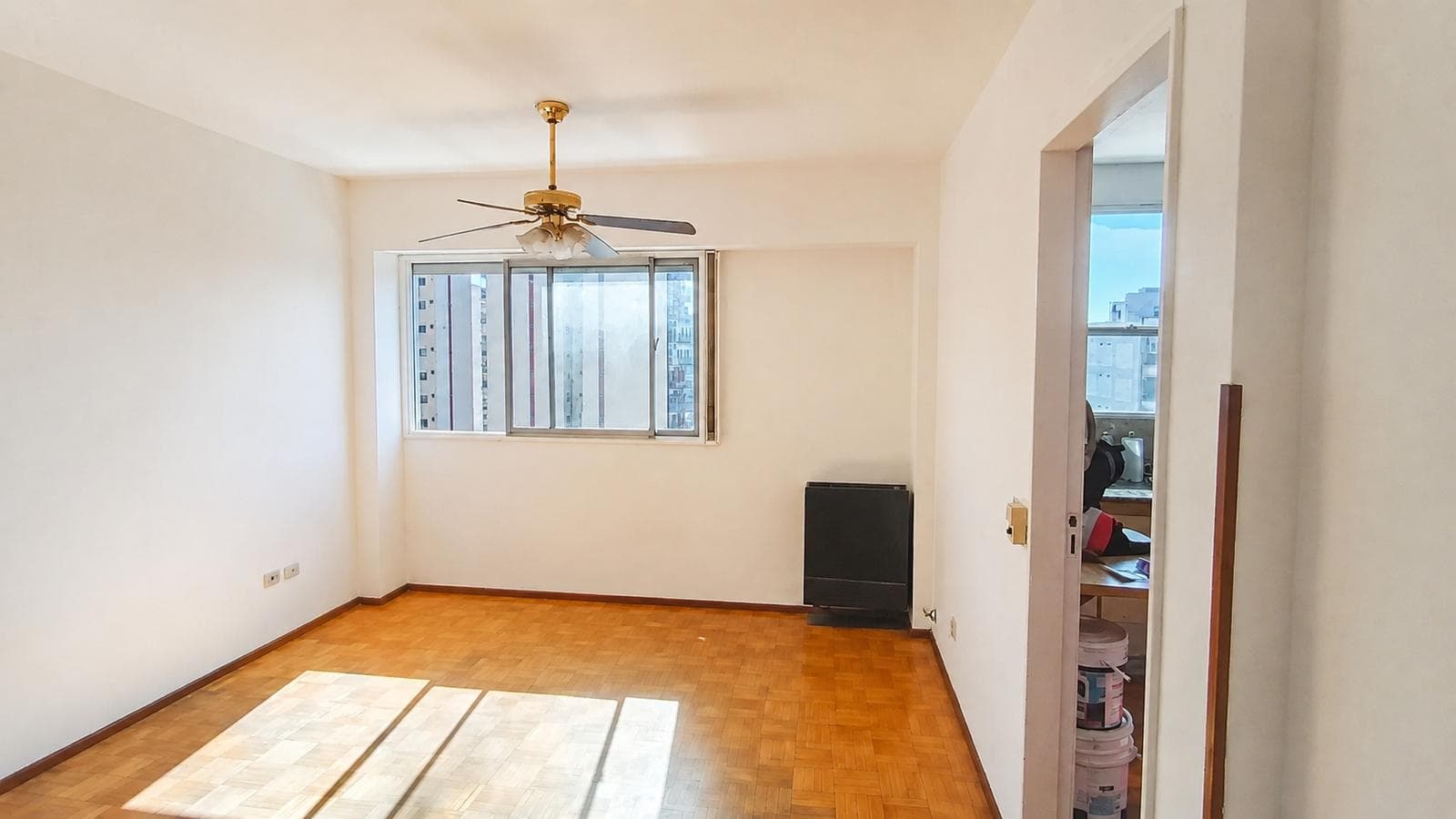 Departamento de 2 ambientes en centro de Quilmes muy luminoso venta