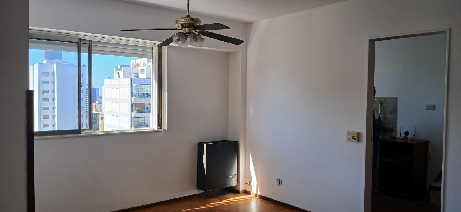Very bright 2-room apartment for sale in downtown Quilmes