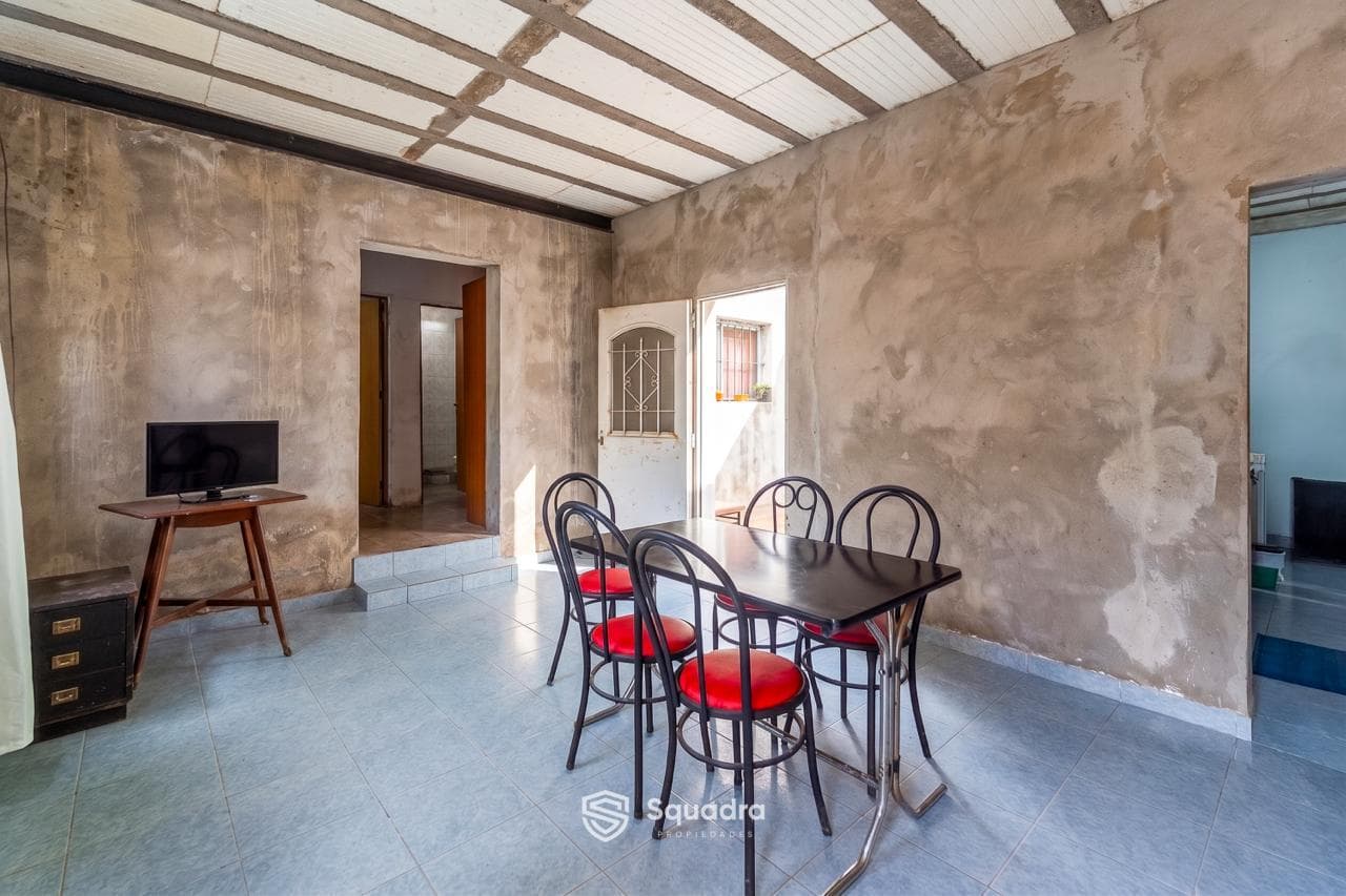FOR SALE - 2-bedroom duplex with 2 patios - Tiro Suizo neighborhood, Rosario.
