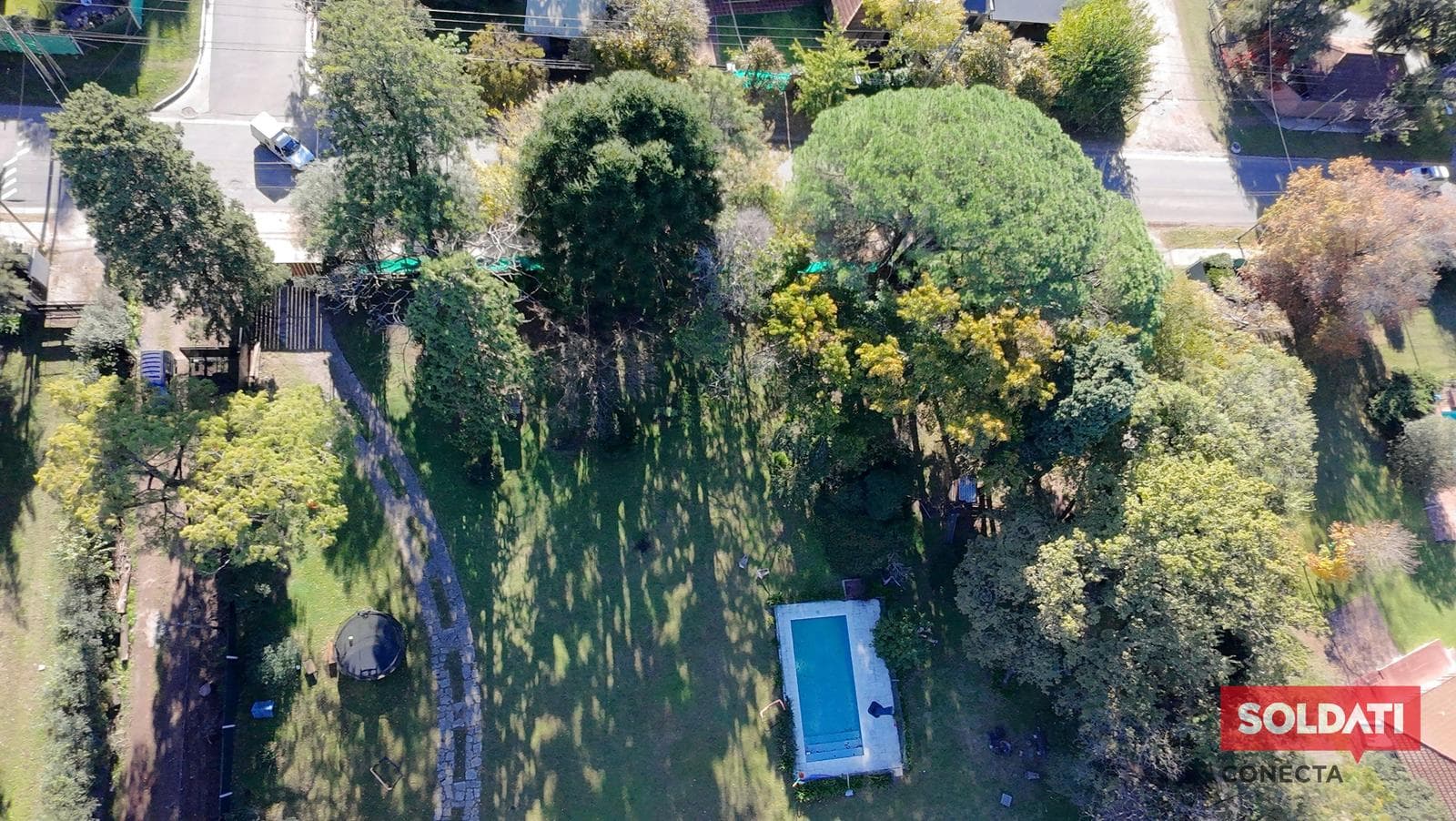 Lot for sale in a gated neighborhood in Bella Vista