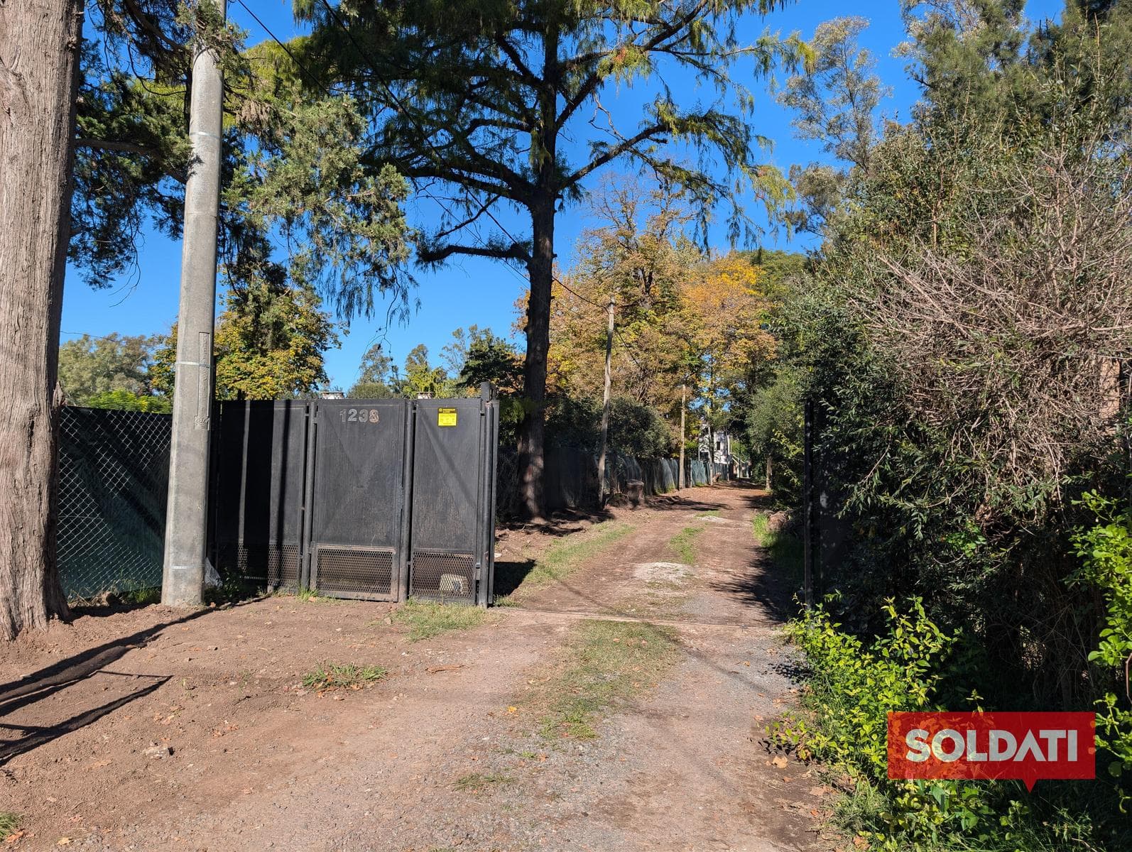 Lot for sale in a gated neighborhood in Bella Vista