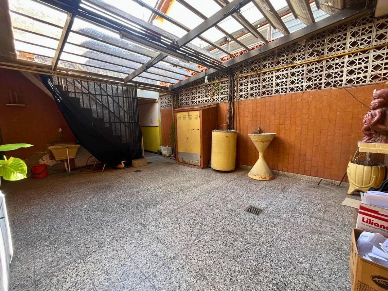 House for Sale in the Hospitales Neighborhood