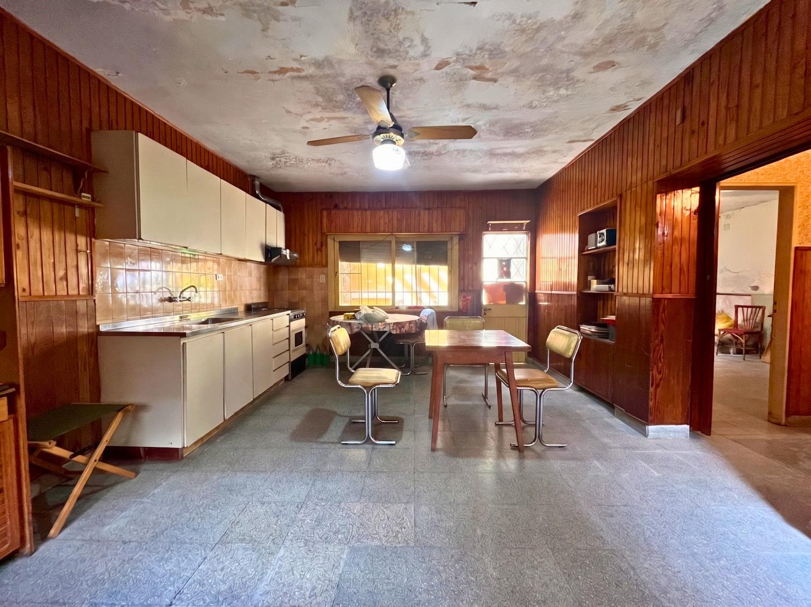 House for Sale in the Hospitales Neighborhood