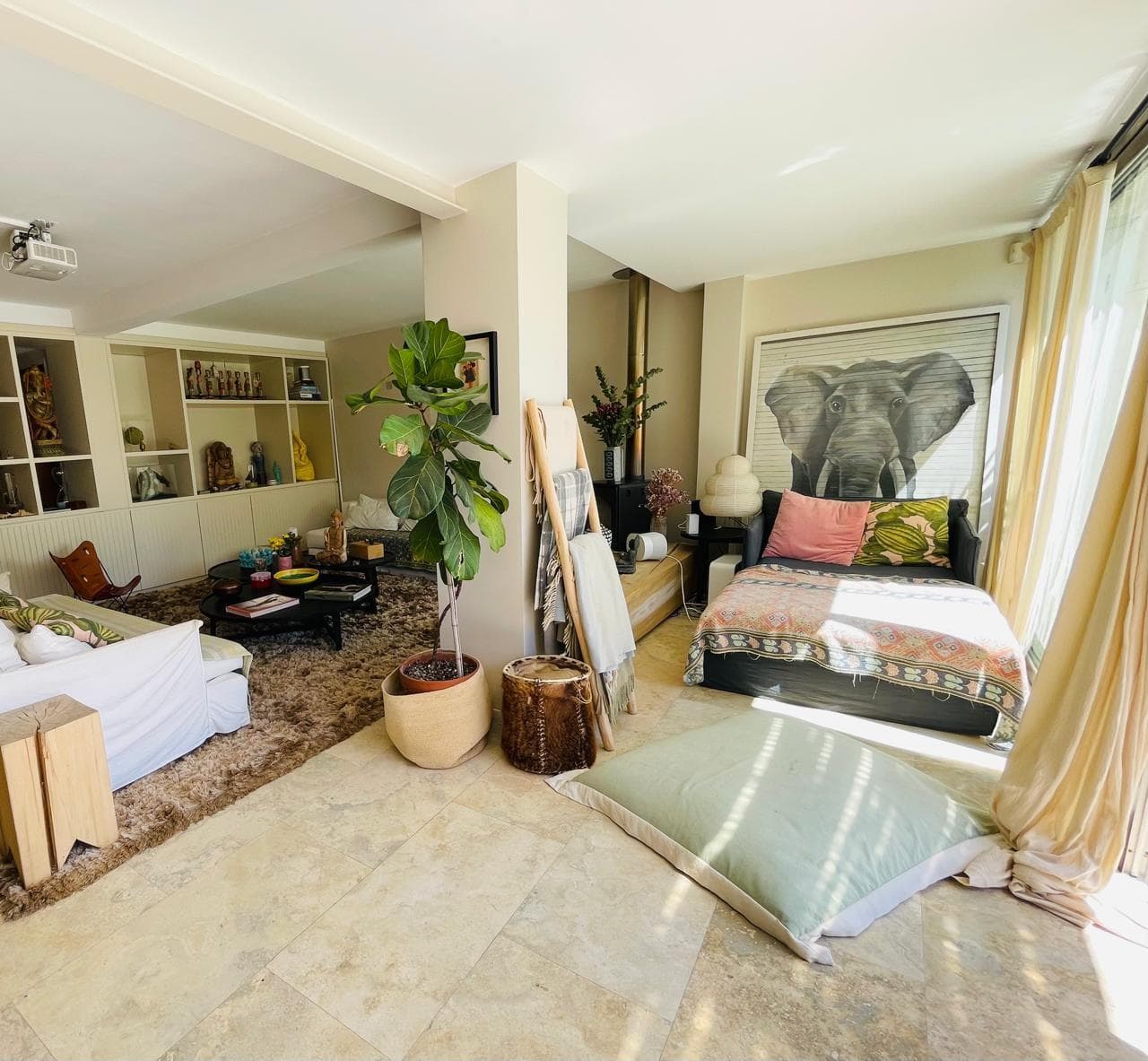 4-Room House for Rent with Playroom and Pool in Punta Chica—Very Bright