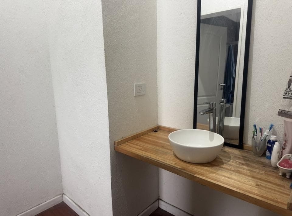 4-room house in the Santa Isabel neighborhood