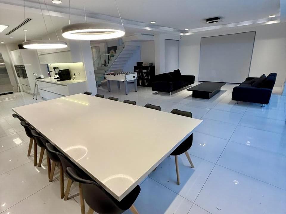 Exclusive House for Rent in Windbells