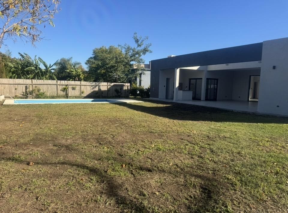 House in the San Matias neighborhood with 6 rooms