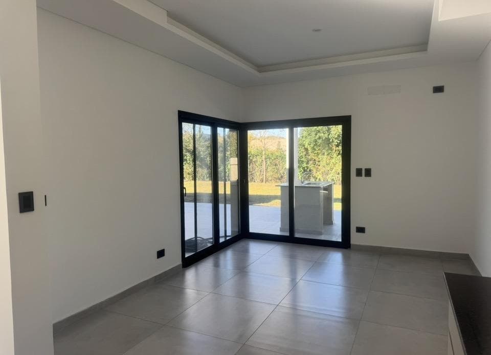 House in the San Matias neighborhood with 6 rooms