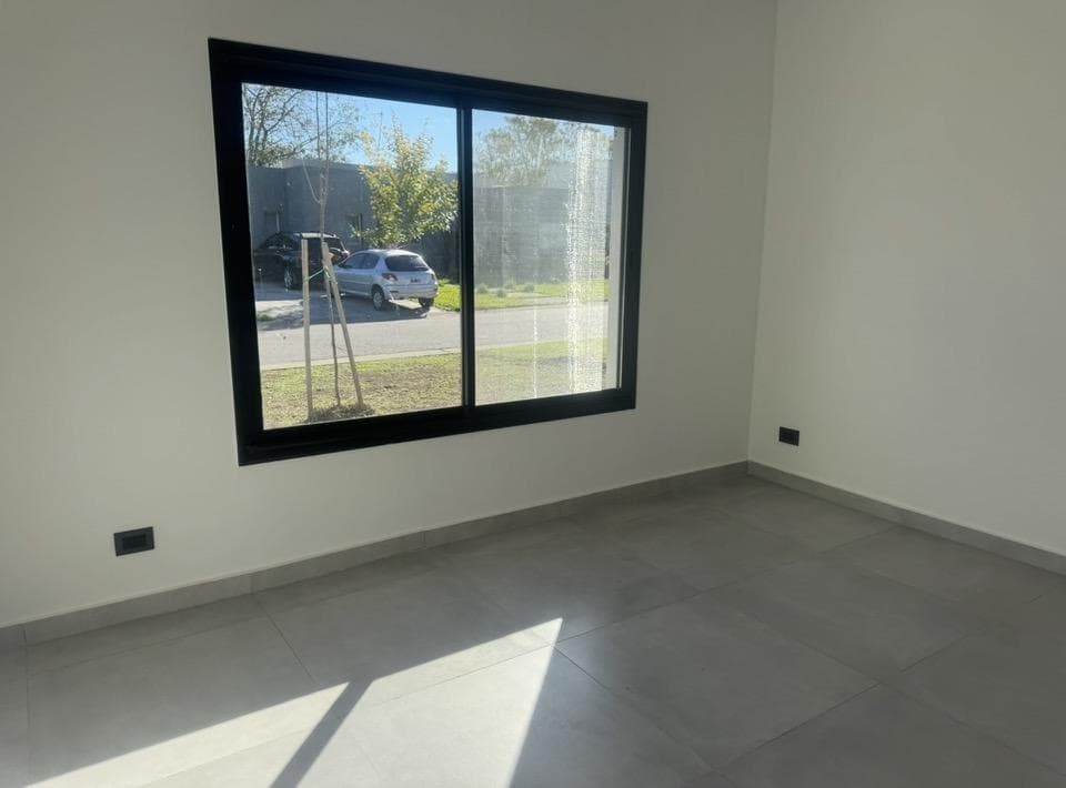 House in the San Matias neighborhood with 6 rooms