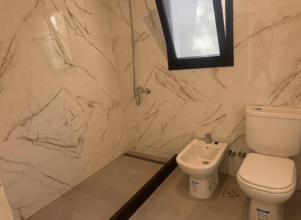 House in the San Matias neighborhood with 6 rooms