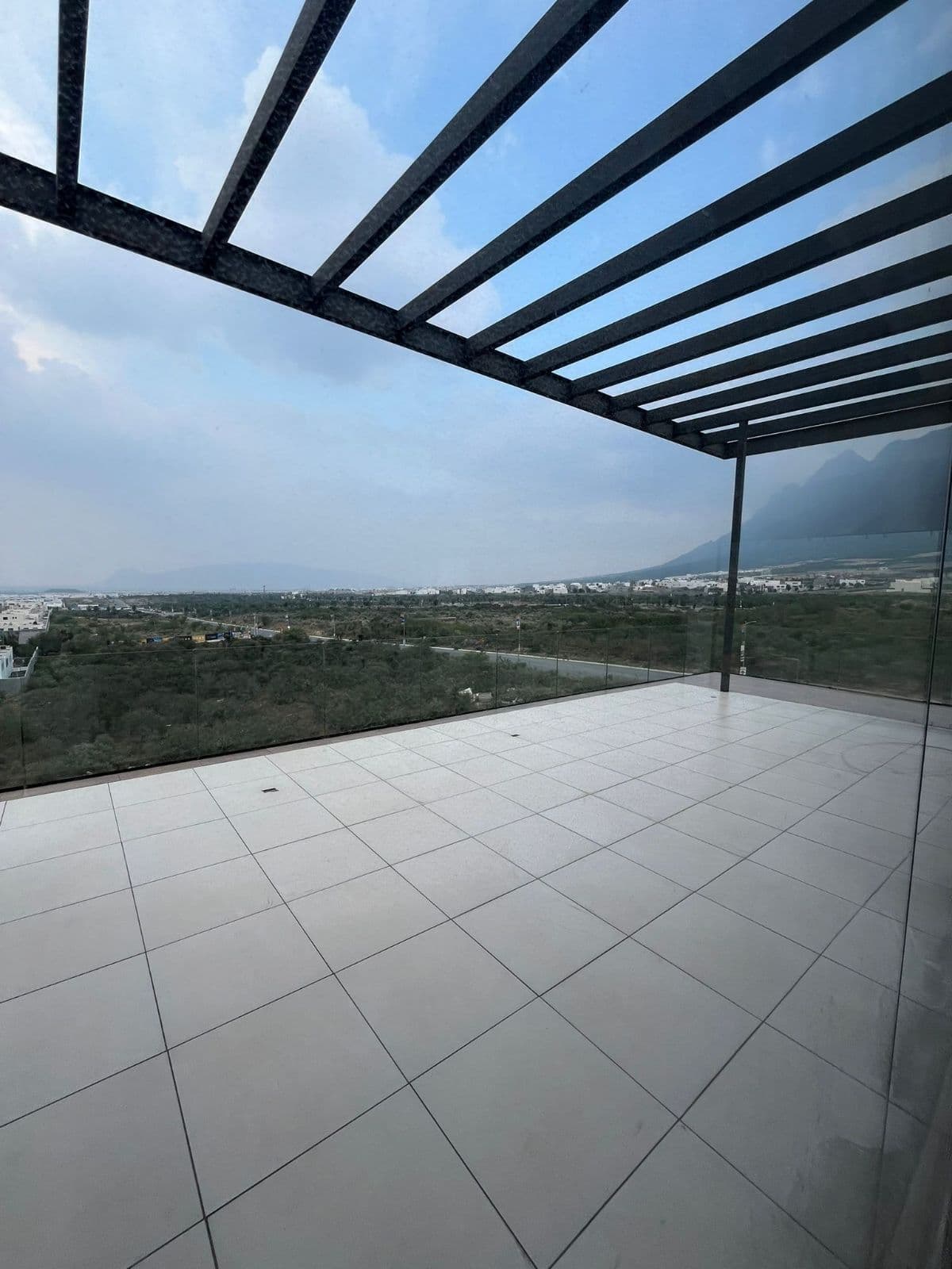 Commercial Space for Rent in Cumbres