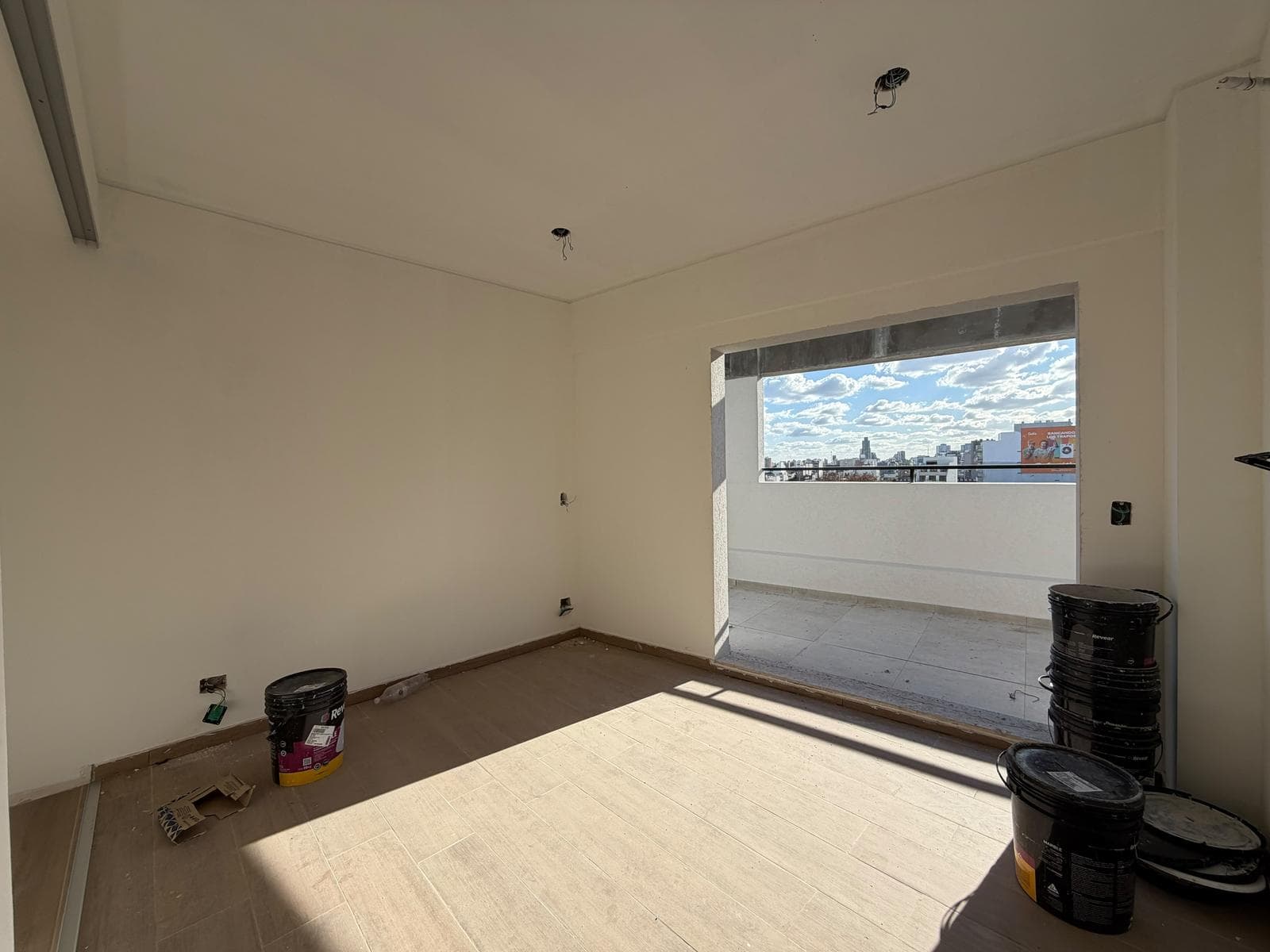 2-room apartment for sale at 1200 Darwin Street