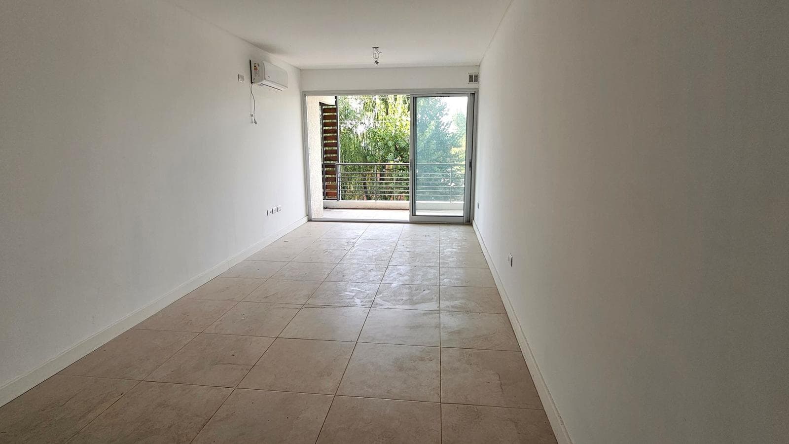 BRAND-NEW 2/3-Bedroom Apartment in Tigre Park 1