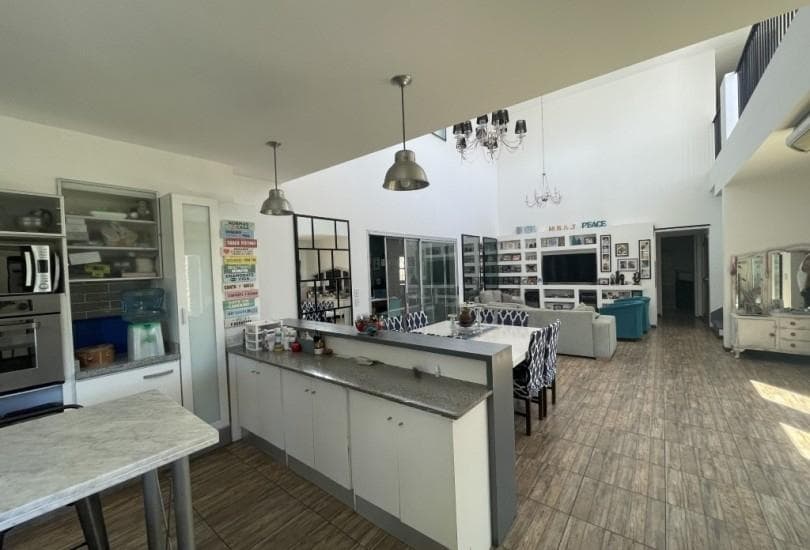 5-room house in the San Matias neighborhood