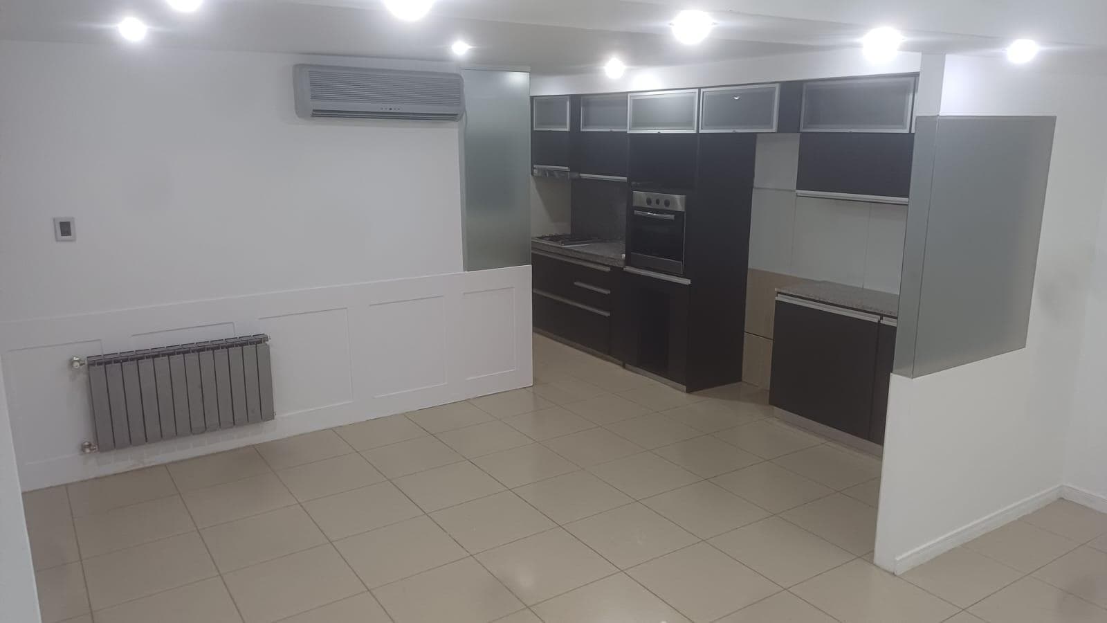 House for Sale: 3 Bedrooms, San Fernando Neighborhood