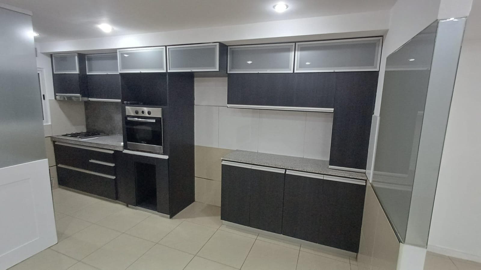 House for Sale: 3 Bedrooms, San Fernando Neighborhood