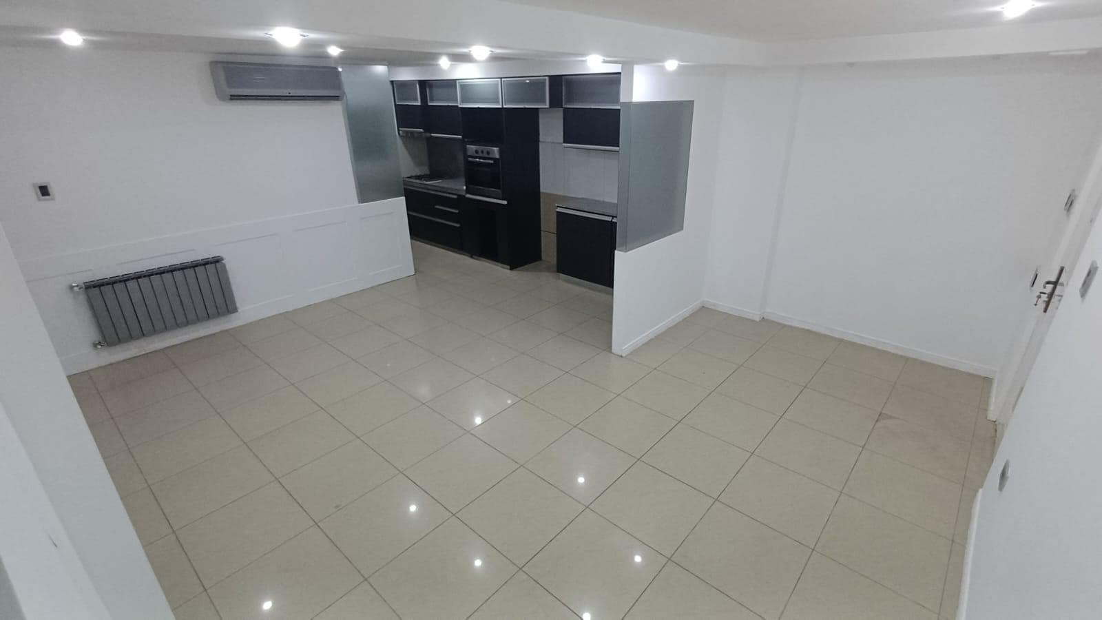 House for Sale: 3 Bedrooms, San Fernando Neighborhood