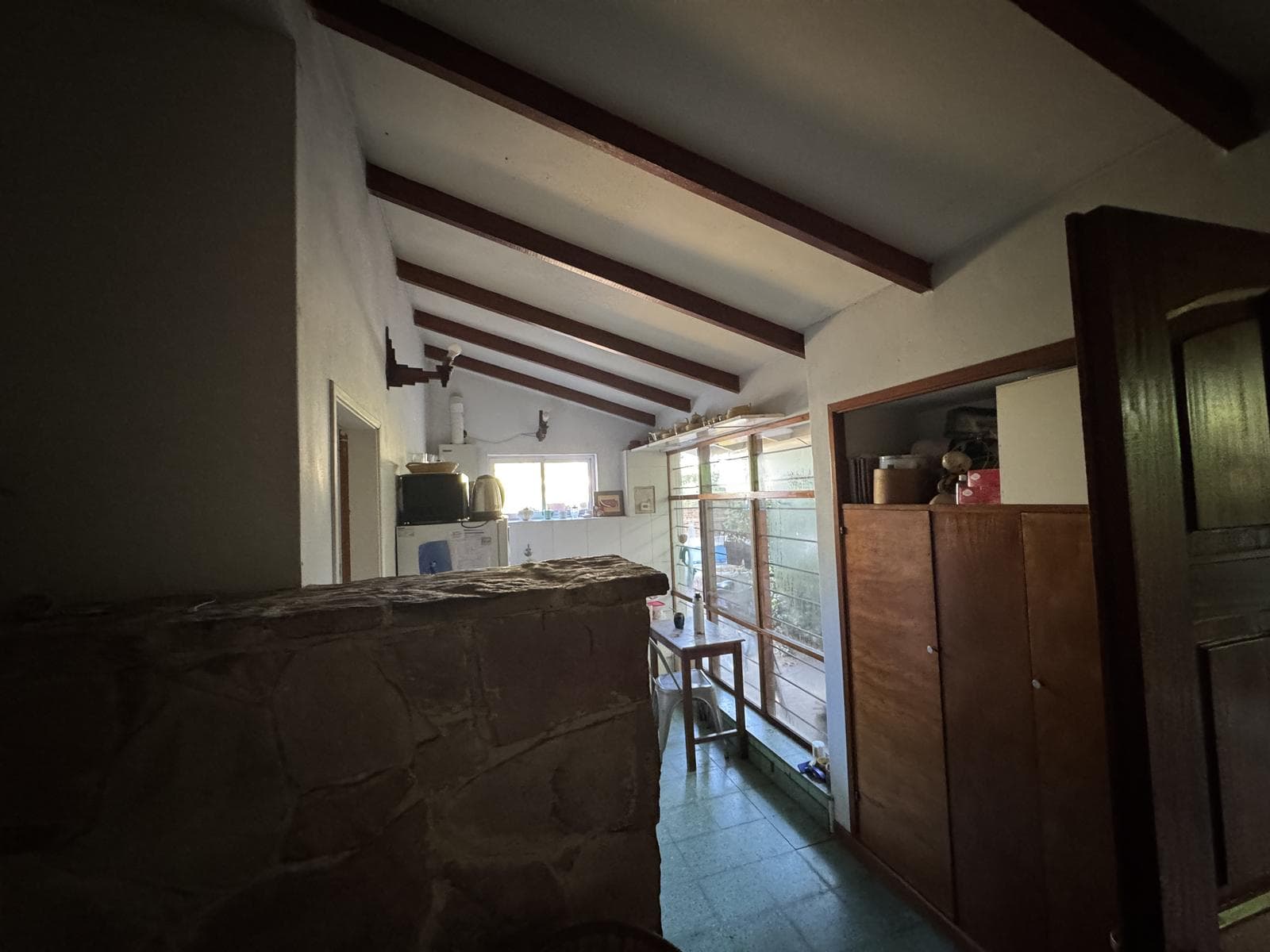House for sale in Villa Elisa, La Plata: 423 between 6th Street and Camino Centenario. TWO LOTS. BANK-APPROVED