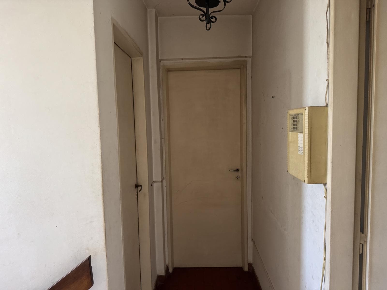 House for sale in Villa Elisa, La Plata: 423 between 6th Street and Camino Centenario. TWO LOTS. BANK-APPROVED