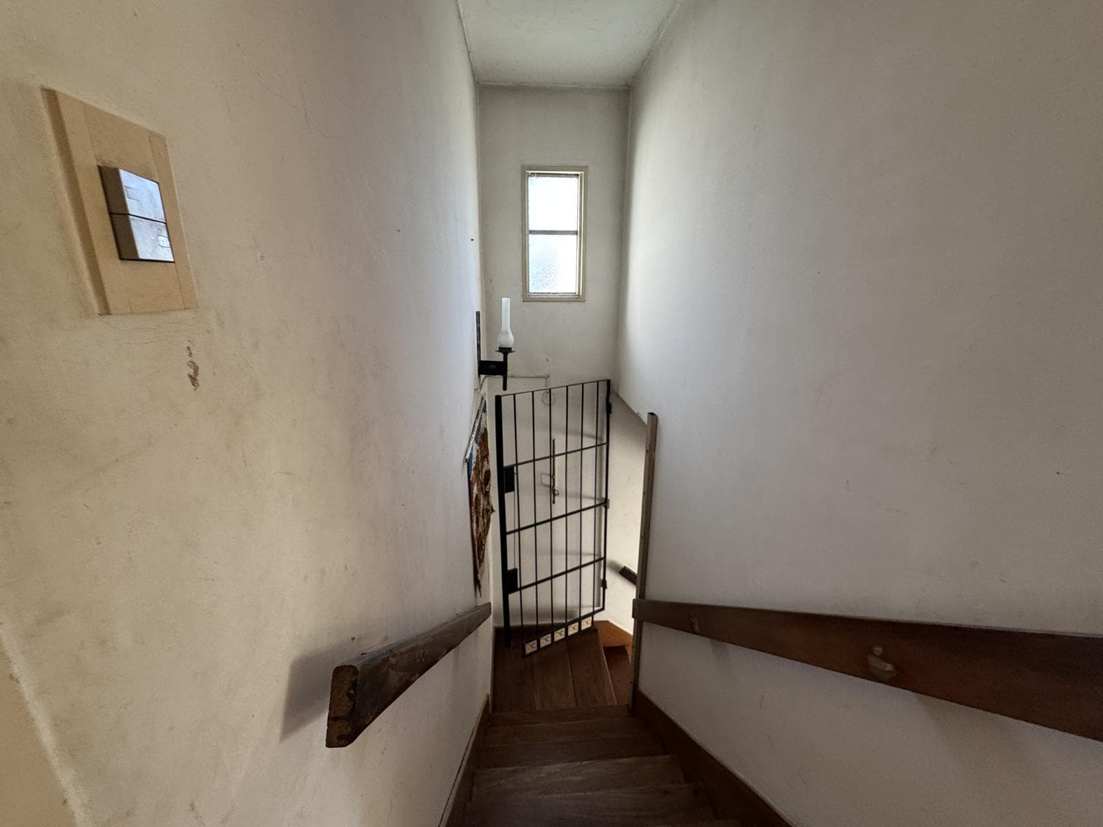 House for sale in Villa Elisa, La Plata: 423 between 6th Street and Camino Centenario. TWO LOTS. BANK-APPROVED