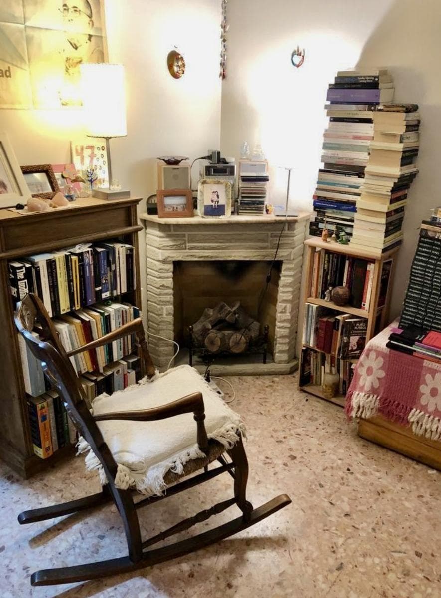 2-Bedroom Apartment for Sale with Patio in Recoleta, Needs Renovation—IDEAL FOR INVESTORS