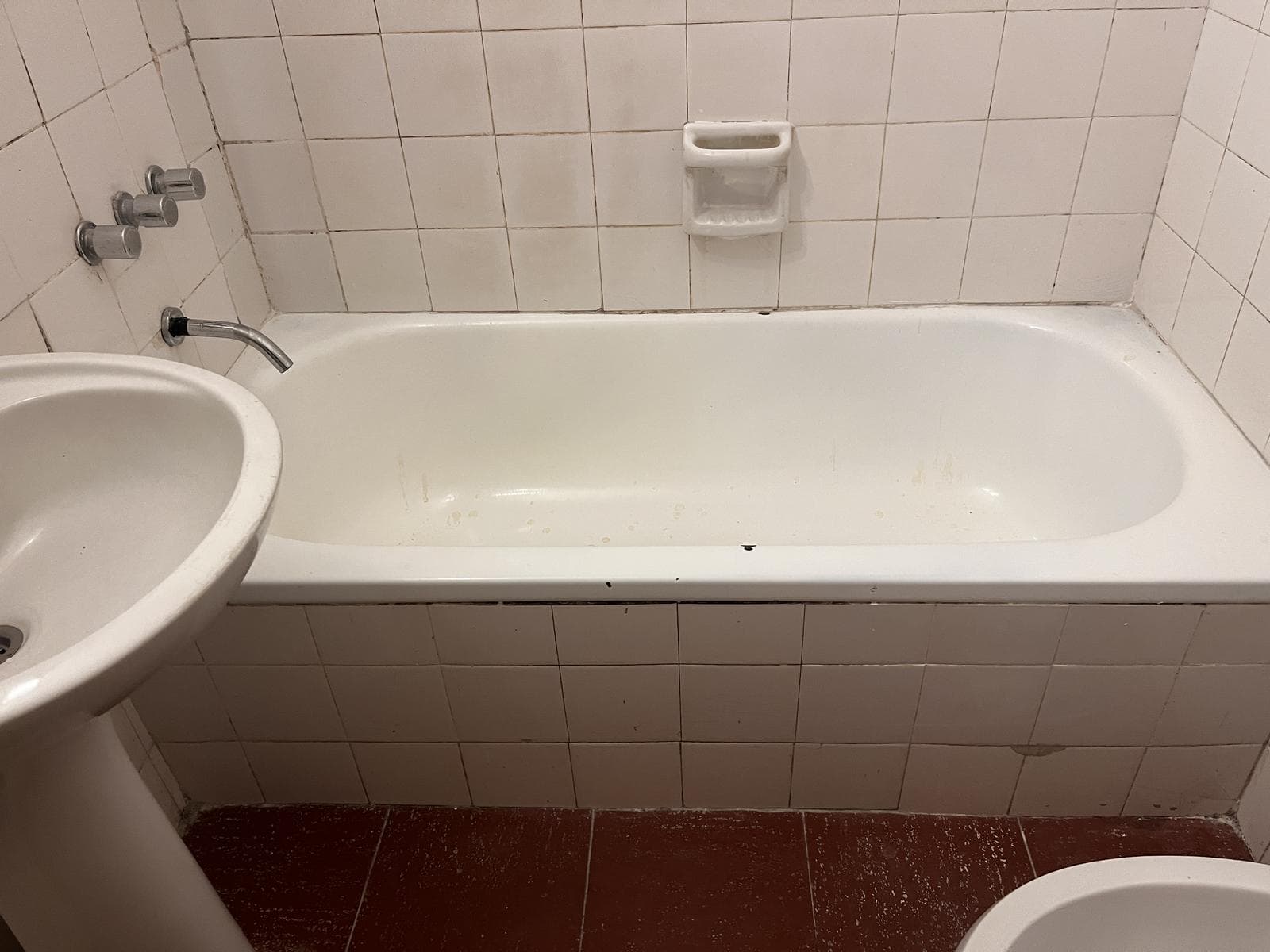 2-Bedroom Apartment for Sale with Patio in Recoleta, Needs Renovation—IDEAL FOR INVESTORS
