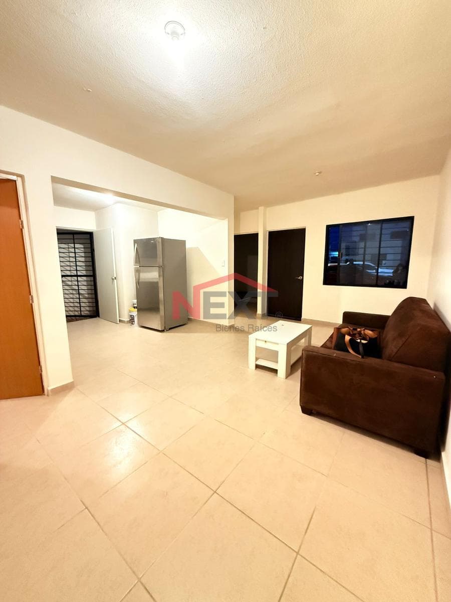 CASA EN VENTA COL. RENACERES