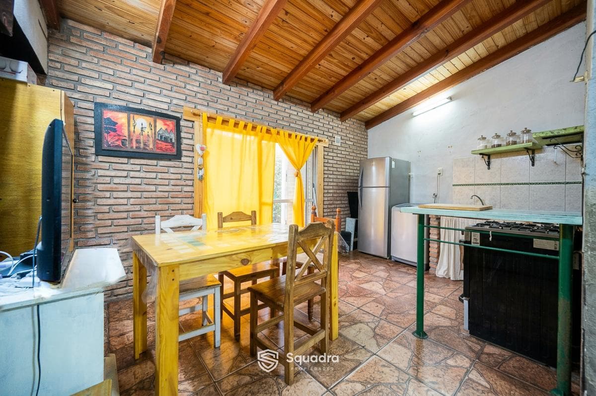 FOR SALE | TRADE - 2-bedroom house - Downtown, San Lorenzo.