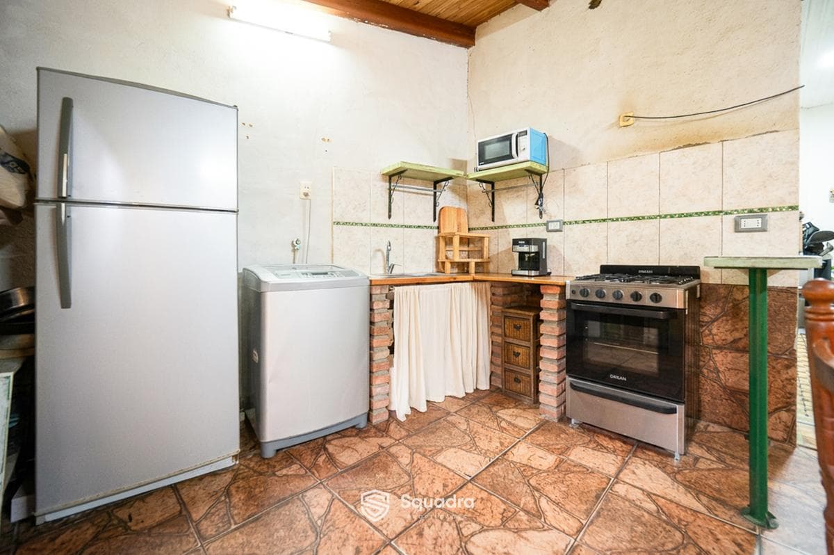 FOR SALE | TRADE - 2-bedroom house - Downtown, San Lorenzo.