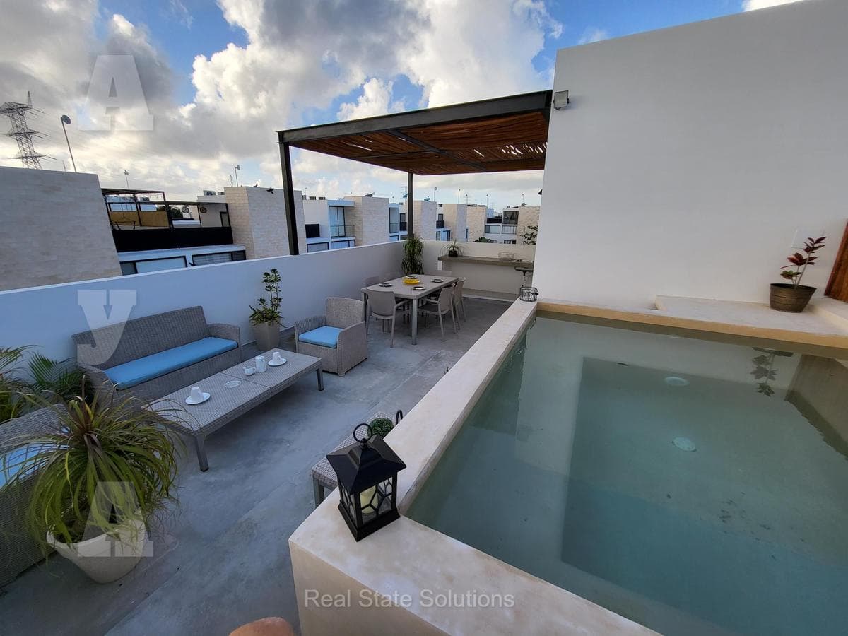 New Home for Pre-Sale, 3 Bedrooms, 2 Levels, Pool, 10.2 m² on the Rooftop, Playa del Carmen
