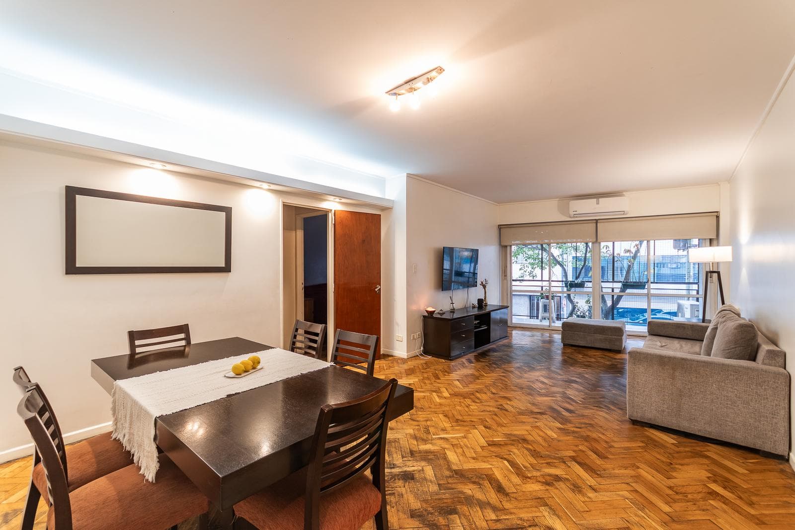 Spacious 4-room apartment for sale in Barrio Norte.